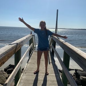 Meet your Posher, Caroline